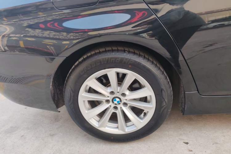 Used BMW 5 Series 2017 520Li Elegant Edition
