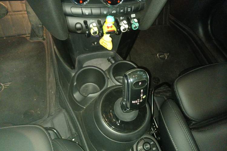 Used  MINI 2023 Updated 1.5T COOPER Artist
