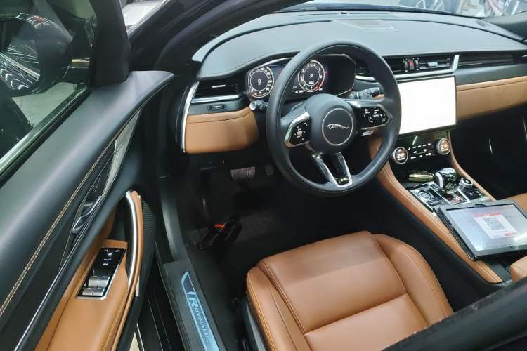 Used Jaguar XFL 2023 XFL 2.0T P250 Two-Wheel-Drive Elite Sport Edition