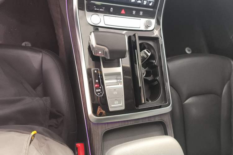 Used Audi Q7 2020 55 TFSI quattro S line sports model