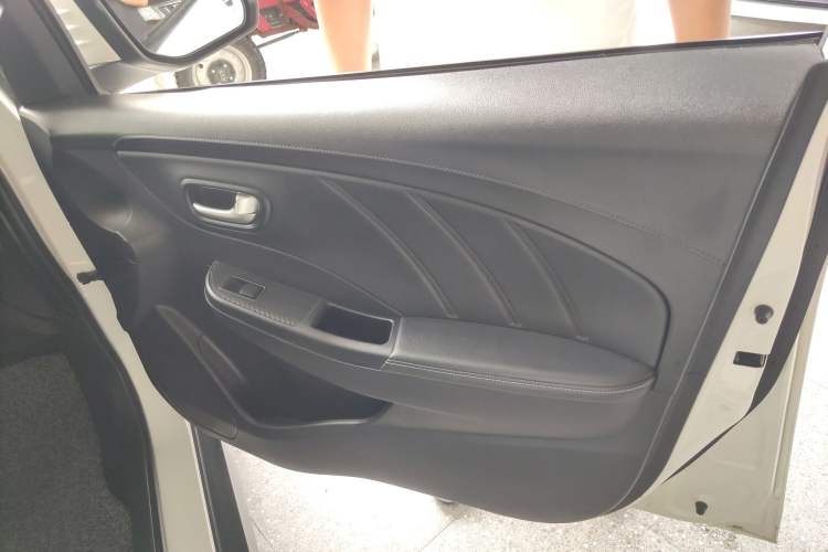 Used Luxgen S3 2016 1.6L CVT Smart Enjoyment Model