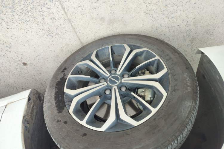 Used Roewe i6 MAX New Energy 2022 EV 500 Grand Touring Edition with Sunroof
