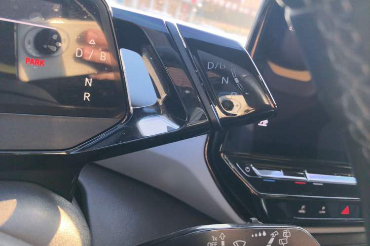 Used Volkswagen ID.4 X 2022 Smart Enjoyment Long-Range Edition