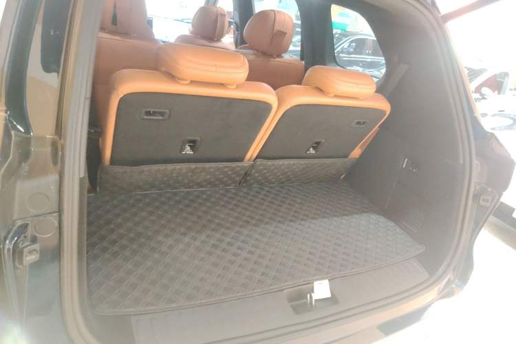 Used  S09 2025 Rear-Drive Ultra+
