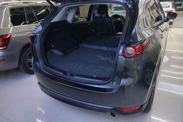 Used Mazda CX-5 2020 2.0L Automatic Two-Wheel Drive ZhiZun Version
