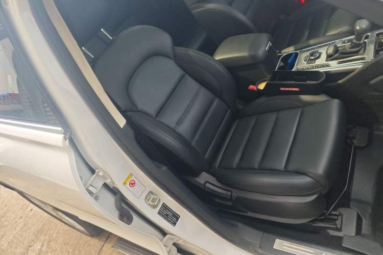 Used Haval H7 2016 Blue-Label H7 2.0T Automatic Luxury Model
