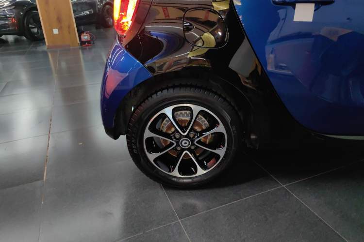 Used  forfour 2016 1.0L 52 kW Passion Edition
