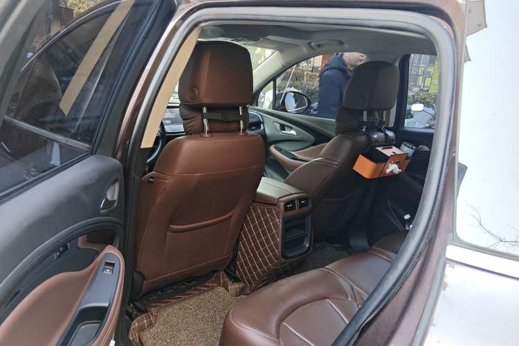 Used Buick Envision 2018 28T Four-Wheel Drive Luxury Model
