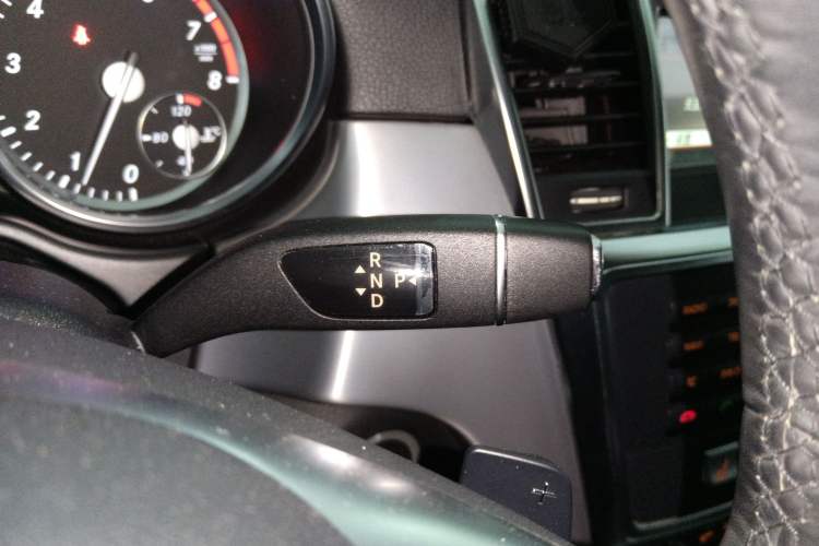 Used Mercedes-Benz M-Class 2014 ML 320 4MATIC
