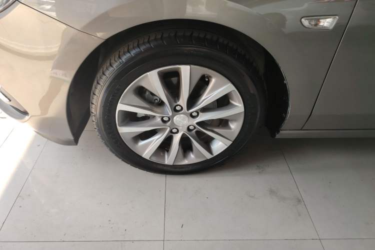 Used Buick GL6 2019 18T 6-Seater Connected Luxury Version China VI Standard