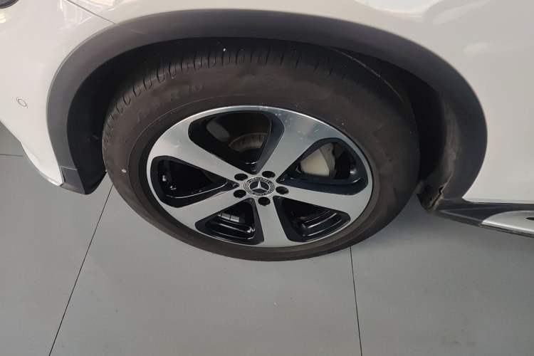 Used Mercedes-Benz GLC 2018 GLC 260 4MATIC Luxury Model