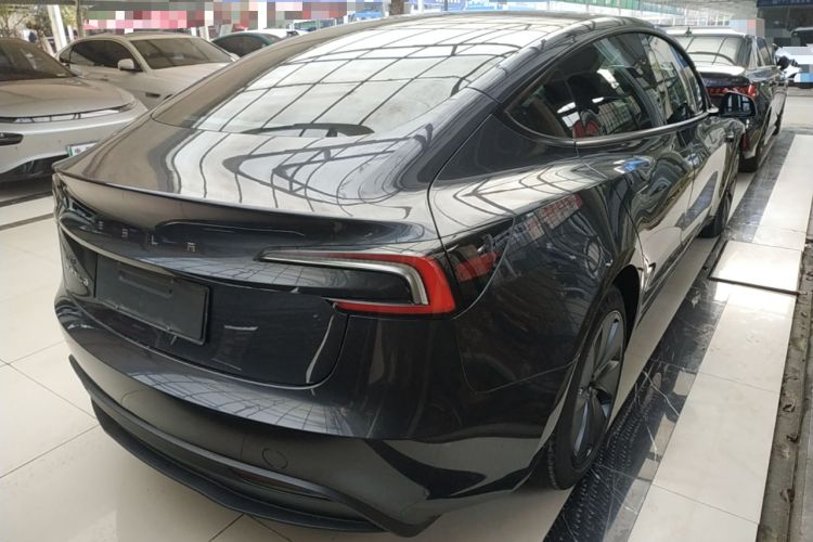 Used Tesla Model 3 2023 Rear-Wheel-Drive Version
