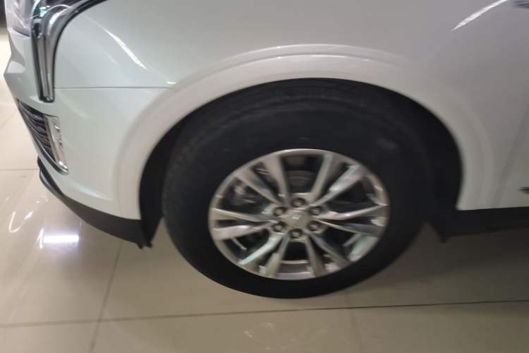 Used Cadillac XT5 2021 28T Luxury Version