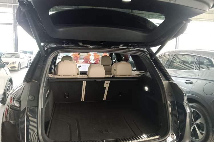 Used Li Auto L7 2023 Pro Model
