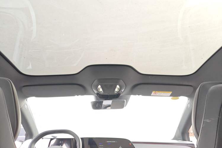 Used Hongqi EH7 2024 690 Pro
