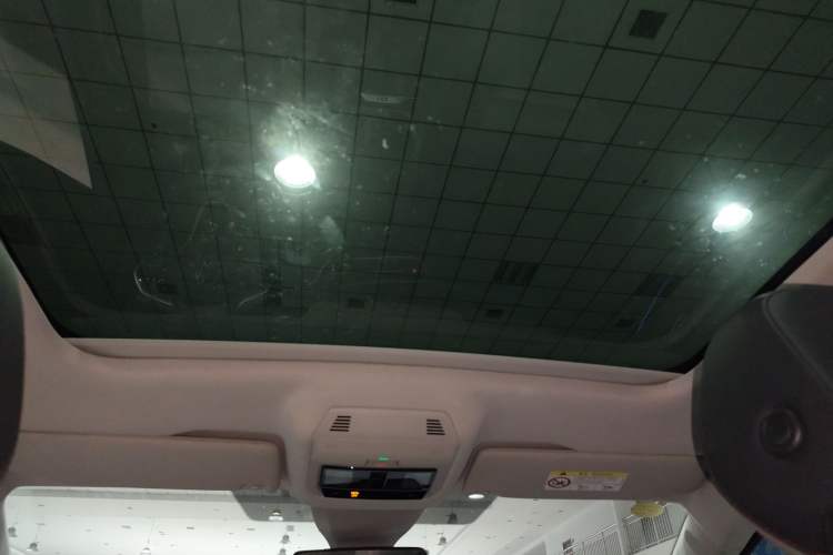 Used Volkswagen ID.7 VIZZION 2024 AIR model
