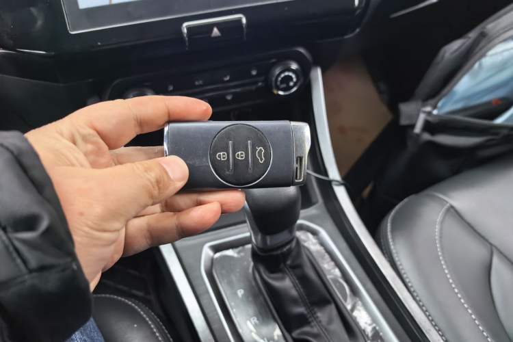 Used Chery Tiggo 3X 2021 PLUS 1.5L CVT Thrilling Red Date Edition
