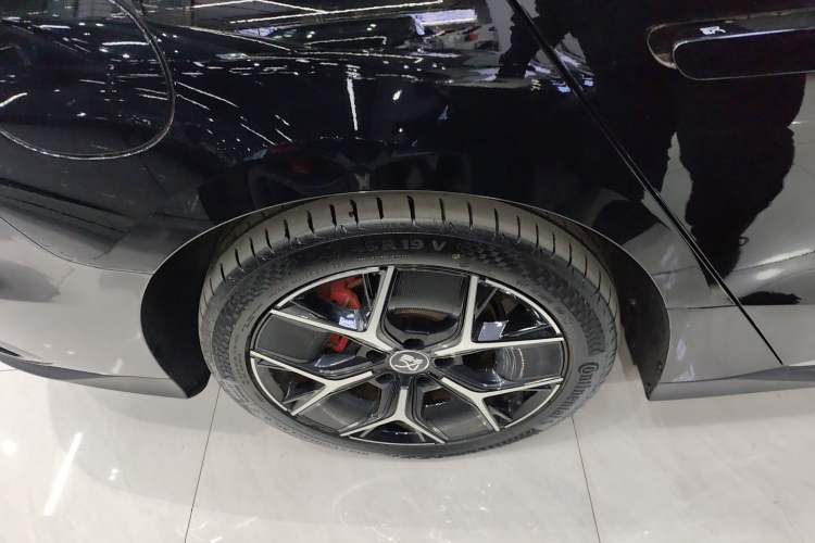 Used BYD Han 2022 EV Genesis Edition 715KM Front-Wheel-Drive Prestige Model
