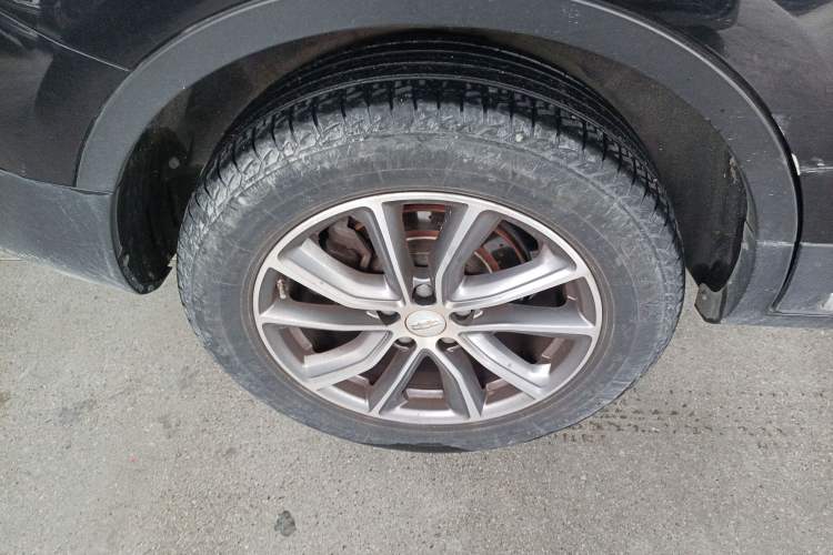 Used Geely Auto Emgrand X7 Sport 2018 1.8TD Automatic Two-Wheel Drive Smart Connect 4G Internet Edition
