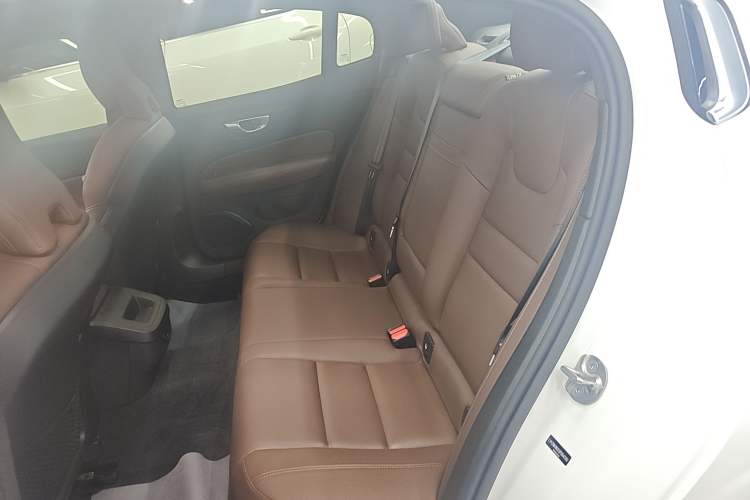 Used Volvo S60 2025 B4 Zhiyi Luxury Edition
