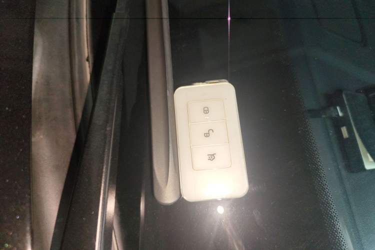 Used BYD Tang New Energy 2018 DM 2.0T All-Wheel Drive Smart Connect Genesis Edition 7 Seats China V Emission Standard