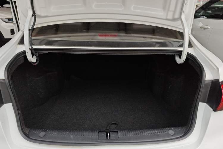 Used Roewe 360 2018 PLUS 1.5L Automatic Luxury Edition
