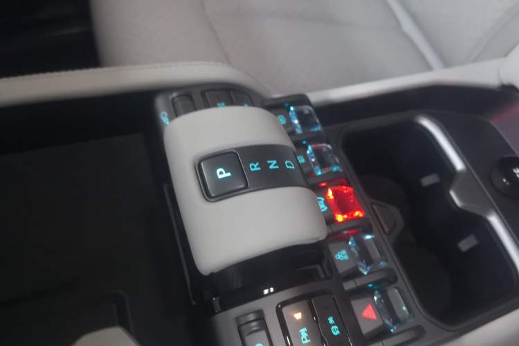 Used  Titanium 3 2025 501KM All-Wheel Drive Intelligent Driving Ultra Version
