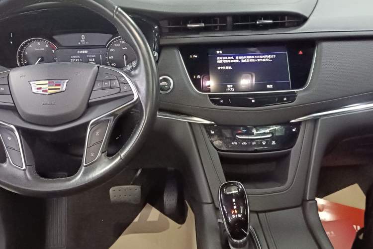 Used Cadillac XT5 2021 28T Luxury Version