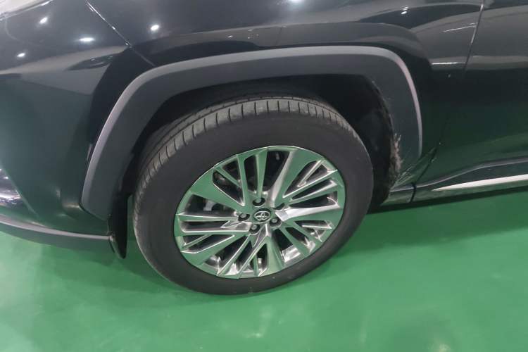 Used Toyota Wildlander 2023 2.0L CVT Two-Wheel Drive Prestige Version
