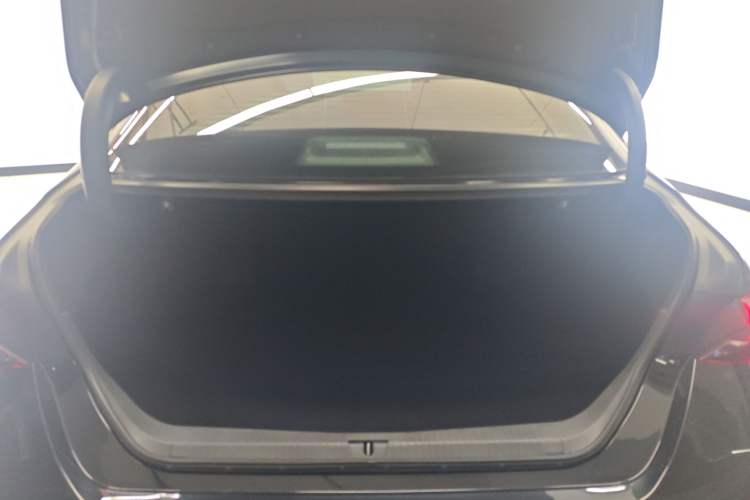 Used Toyota Avalon 2023 2.0L Premium Edition
