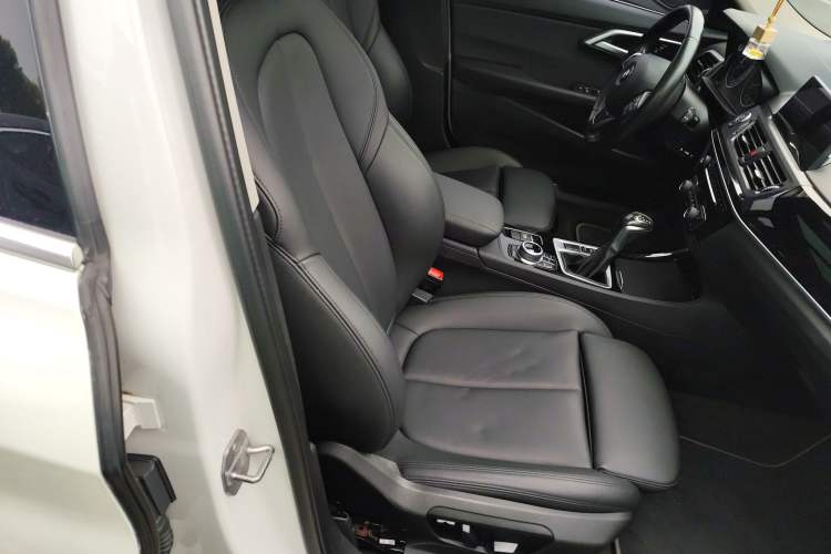 Used BMW 1 Series 2017 118i Design Package Model