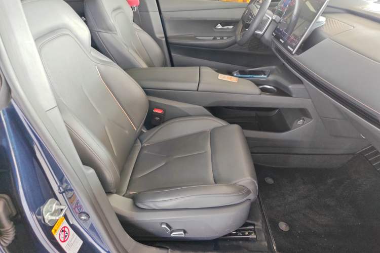 Used  SL03 2022 515 Pure Electric Version
