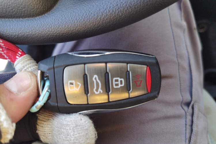 Used ORA Black Cat 2021 301 km Basic Version
