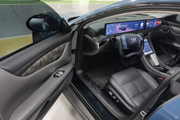 Used IM L6 2024 Max Enhanced Performance Edition
