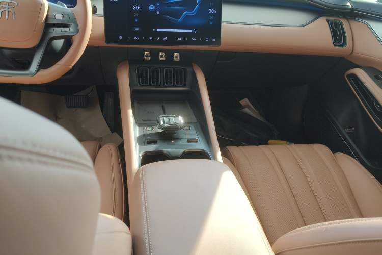 Used BYD Song L EV 2025 Intelligent Driving Version 662 km LiDAR Excellence Edition