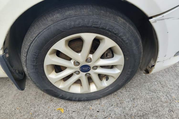 Used Ford Focus 2013 Hatchback Classic 1.8L Automatic Base Model
