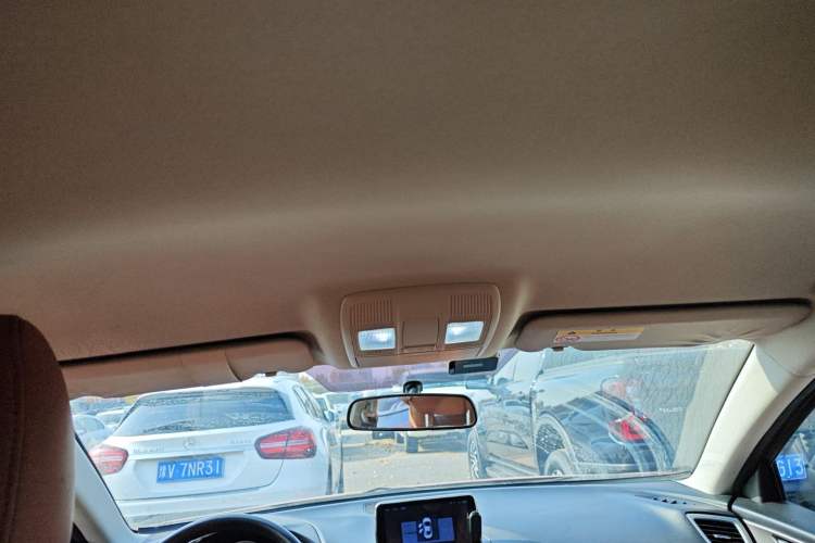 Used Mazda Mazda 3 Axela 2017 Hatchback 1.5L Automatic Comfort Model Emission Standard China V
