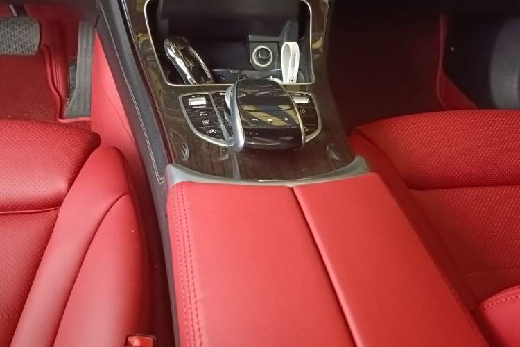 Used Mercedes-Benz GLC 2017 GLC 260 4MATIC Dynamic Edition
