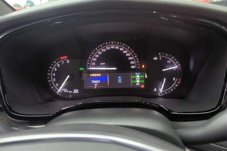 Used Cadillac XT5 2018 25T Tech Model
