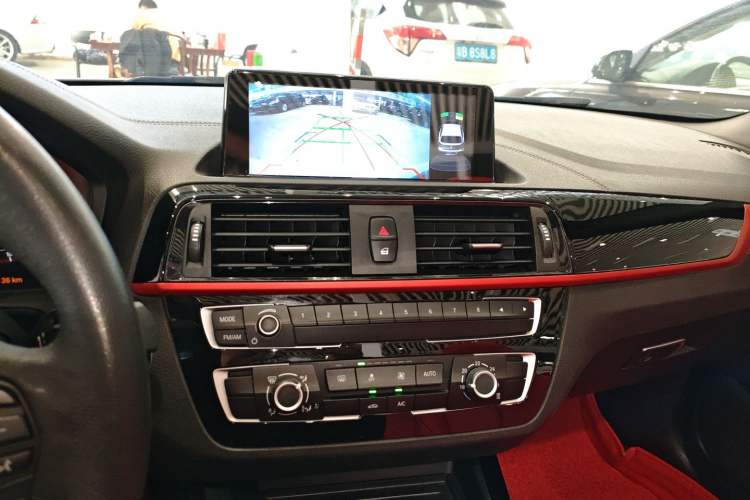 Used BMW 2 Series 2018 220i Convertible Coupe Sports Design Package
