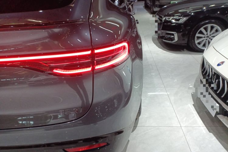 Used Hima Luxeed R7 2025 Range-Extended Version 251 km Max
