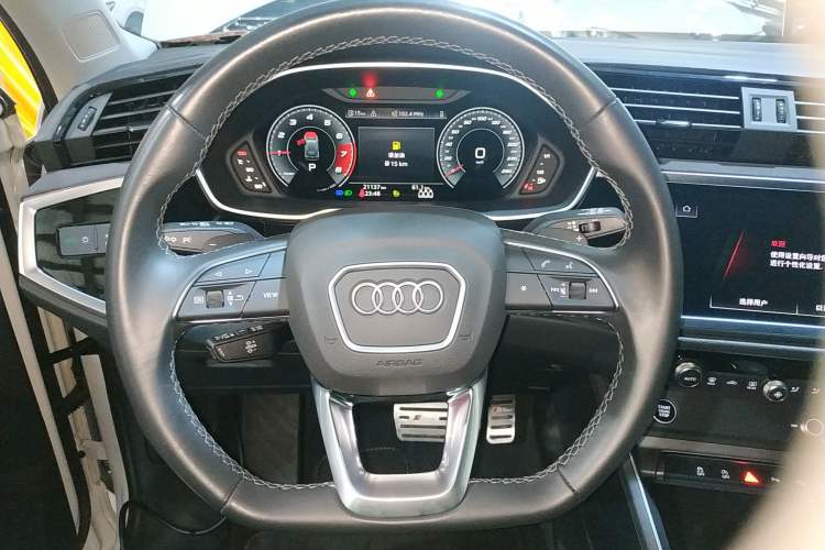 Used Audi Q3 2023 35 TFSI Fashion Dynamic Model (1.5T)
