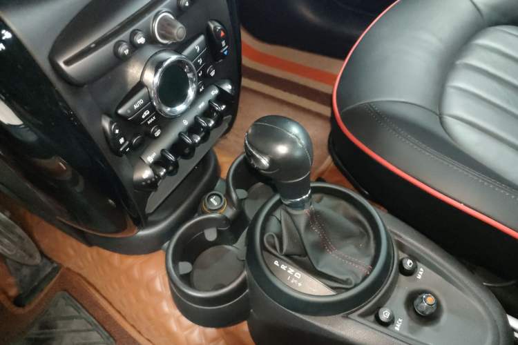 Used  JCM COUNTRYMAN 2014 1.6T JOHN COOPER WORKS ALL4