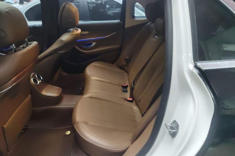 Used Mercedes-Benz E-Class New Energy 2022 Second Facelift E 350 e L Plug-in Hybrid Sedan
