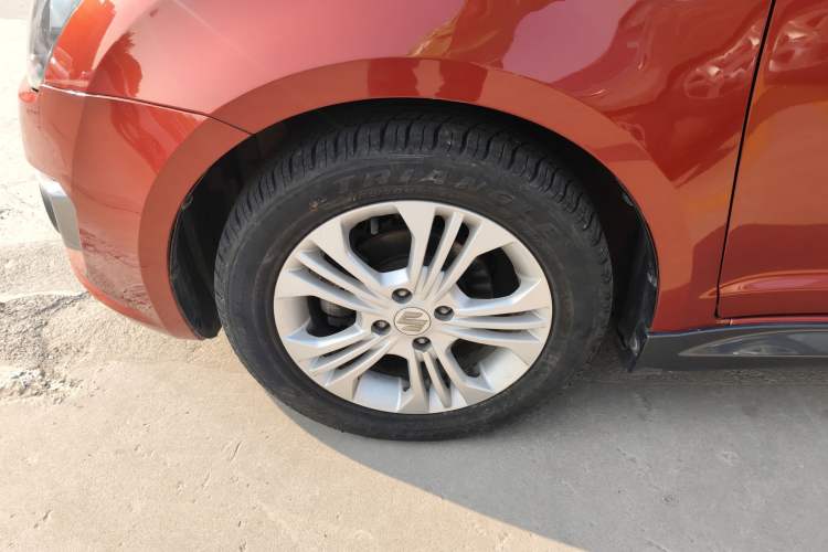 Used Suzuki Swift 2014 1.5L Automatic Fashion Edition
