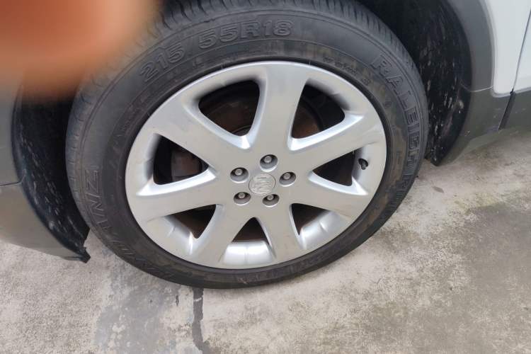 Used Buick Encore 2015 1.4T Automatic Two-Wheel Drive Urban Elite Version
