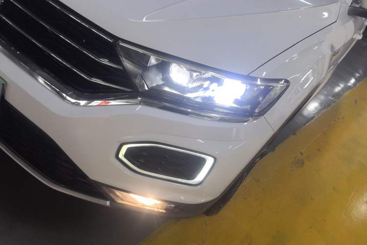 Used Volkswagen T-ROC 2020 280TSI DSG Two-Wheel Drive Comfort Version