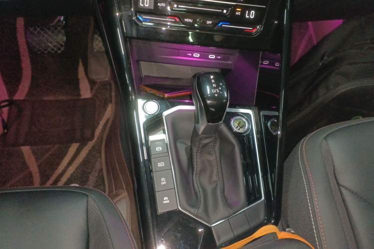 Used Volkswagen Tayron 2021 330TSI Two-Wheel-Drive 3rd Anniversary Limited Edition
