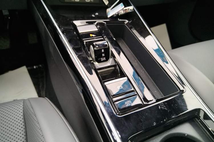 Used Volkswagen Lamando 2026 Lavida L GTS 380TSI Lingfeng Millionth Anniversary Edition
