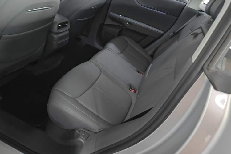 Used XPeng G6 2025 625 Long-Range Max Flagship Edition
